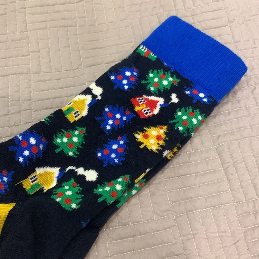 NWOT Happy Socks Size 4-7